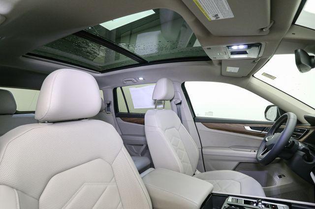 new 2025 Volkswagen Atlas car, priced at $44,870