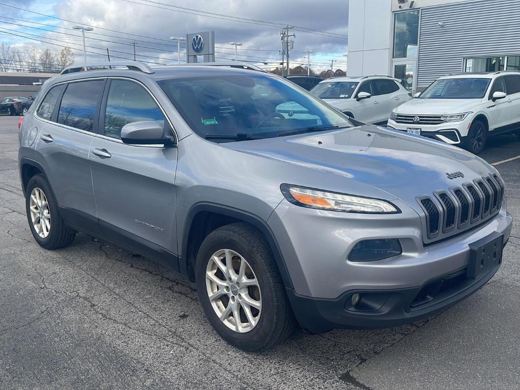 used 2016 Jeep Cherokee car, priced at $11,725