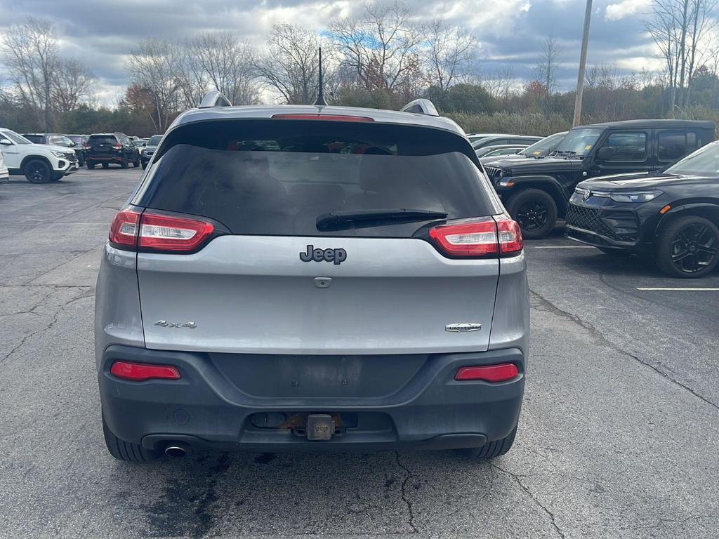 used 2016 Jeep Cherokee car, priced at $11,725
