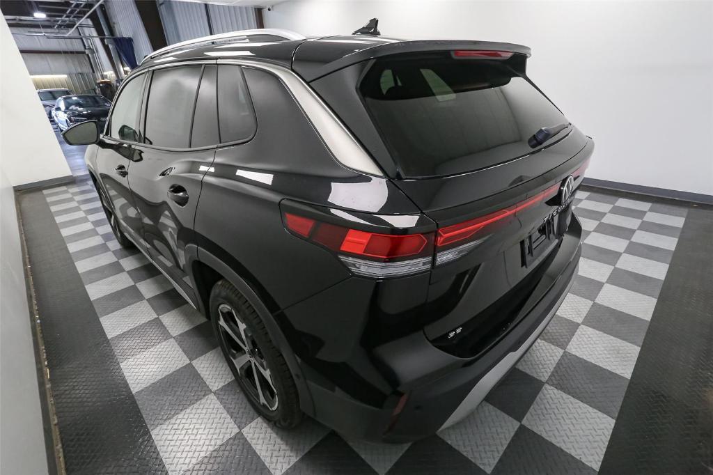 new 2025 Volkswagen Tiguan car, priced at $35,355