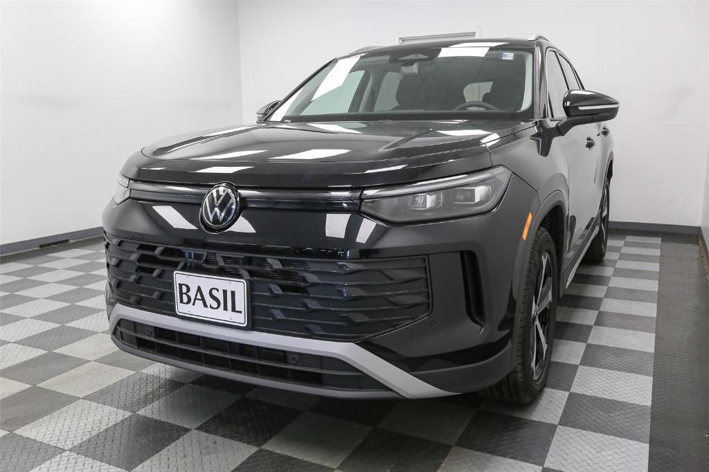 new 2025 Volkswagen Tiguan car, priced at $35,355