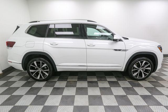 new 2025 Volkswagen Atlas car, priced at $52,598