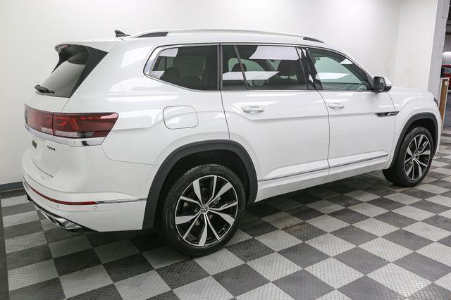 new 2025 Volkswagen Atlas car, priced at $52,598