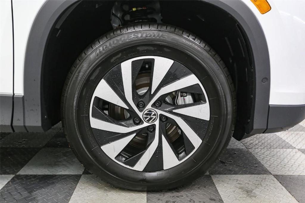 new 2025 Volkswagen Tiguan car, priced at $31,288