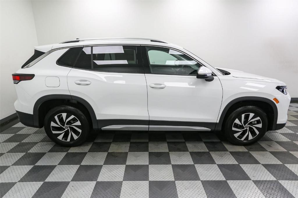 new 2025 Volkswagen Tiguan car, priced at $31,288