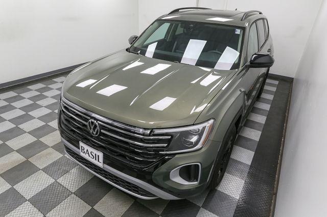 new 2025 Volkswagen Atlas car, priced at $45,062