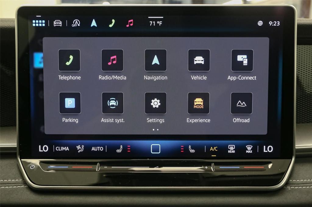 new 2025 Volkswagen Tiguan car, priced at $33,706