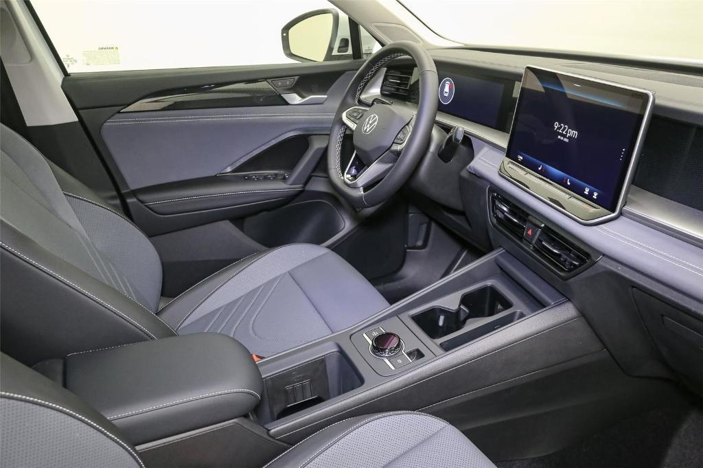 new 2025 Volkswagen Tiguan car, priced at $33,706