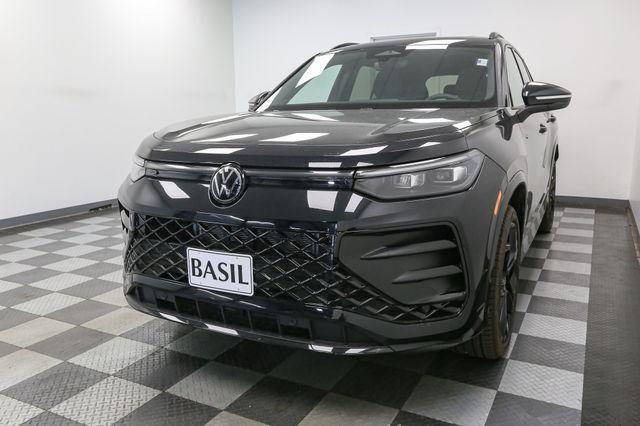 new 2025 Volkswagen Tiguan car, priced at $37,070