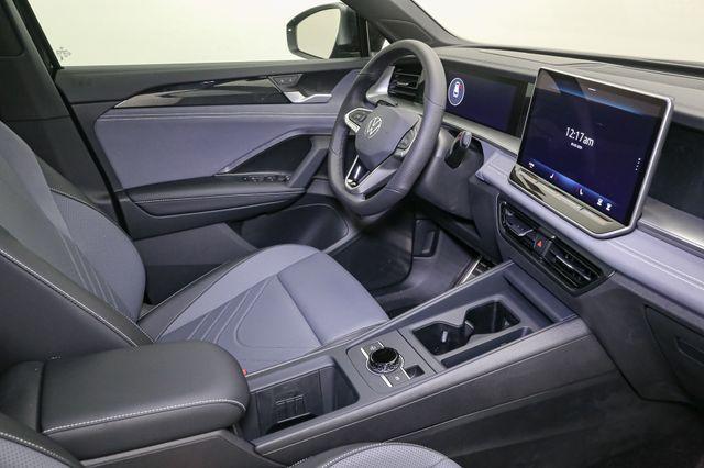 new 2025 Volkswagen Tiguan car, priced at $37,070