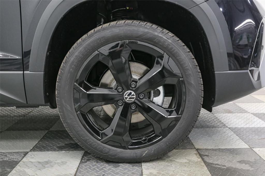 new 2025 Volkswagen Taos car, priced at $34,588