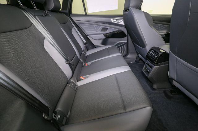 new 2025 Volkswagen ID.4 car, priced at $52,937