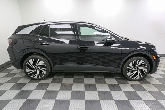 new 2025 Volkswagen ID.4 car, priced at $52,937
