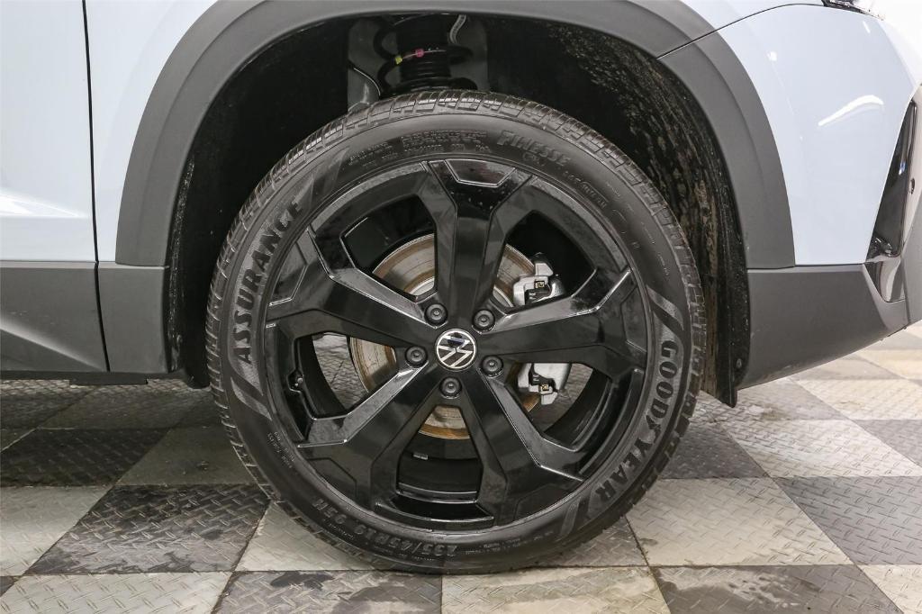 new 2025 Volkswagen Taos car, priced at $31,312