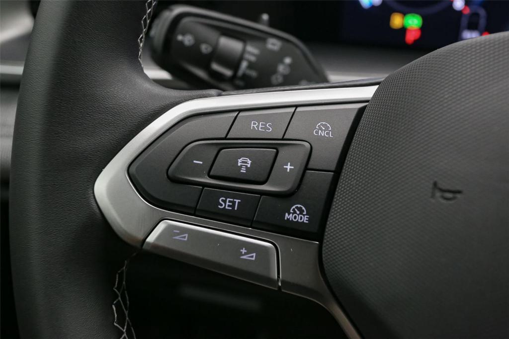 new 2025 Volkswagen Tiguan car, priced at $31,186