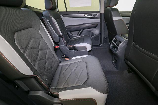 new 2025 Volkswagen Atlas car, priced at $44,864