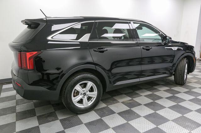 used 2022 Kia Sorento car, priced at $22,997
