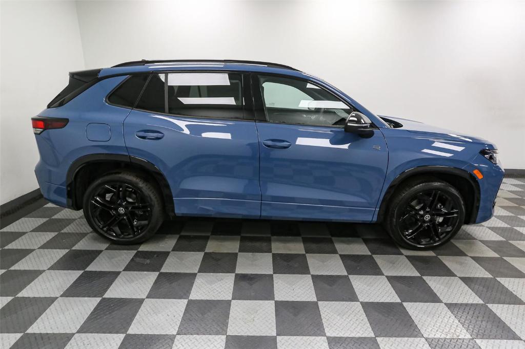 new 2025 Volkswagen Tiguan car, priced at $37,820