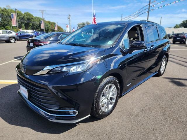 used 2021 Toyota Sienna car, priced at $38,995