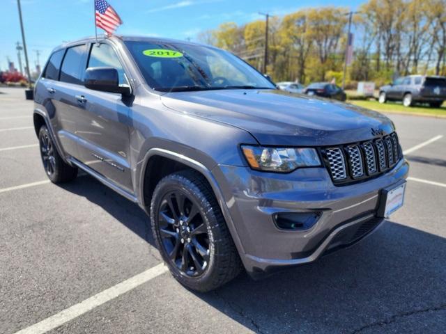 used 2017 Jeep Grand Cherokee car, priced at $15,777