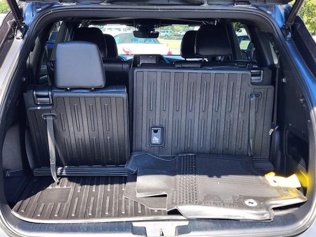 used 2022 Toyota Highlander car, priced at $39,499
