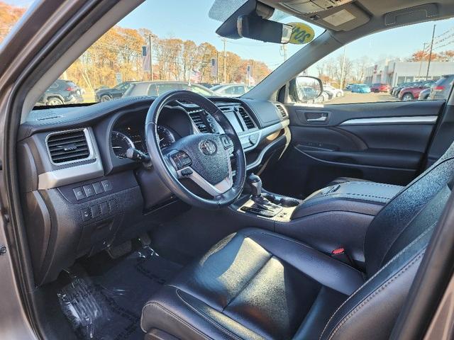 used 2019 Toyota Highlander car, priced at $29,499