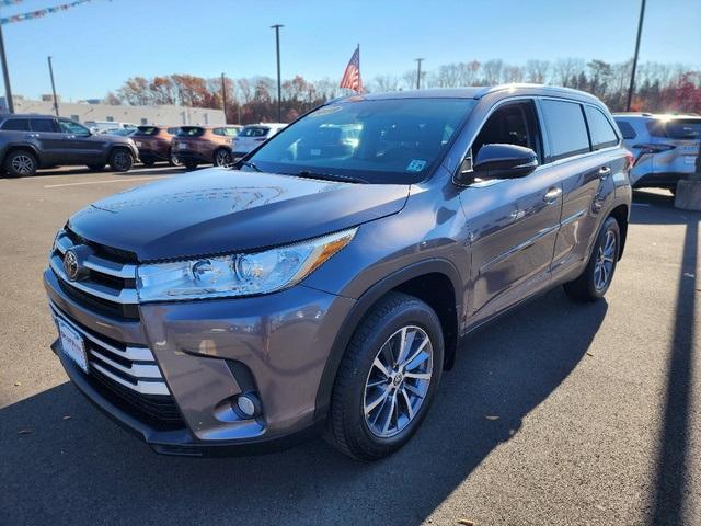 used 2019 Toyota Highlander car, priced at $29,499