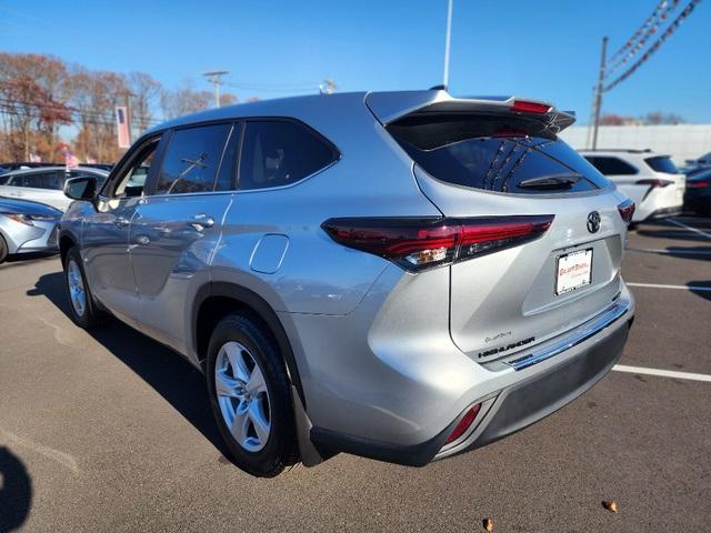 used 2024 Toyota Highlander car, priced at $41,999