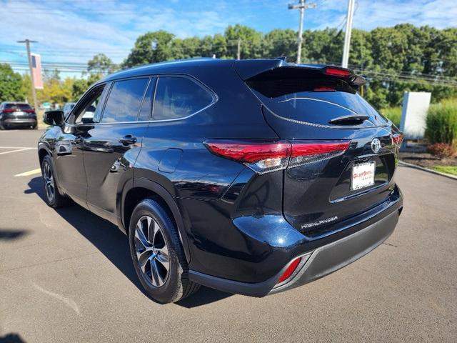 used 2021 Toyota Highlander car, priced at $29,999