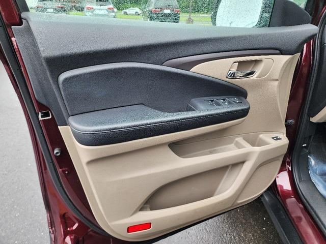 used 2016 Honda Pilot car, priced at $15,395