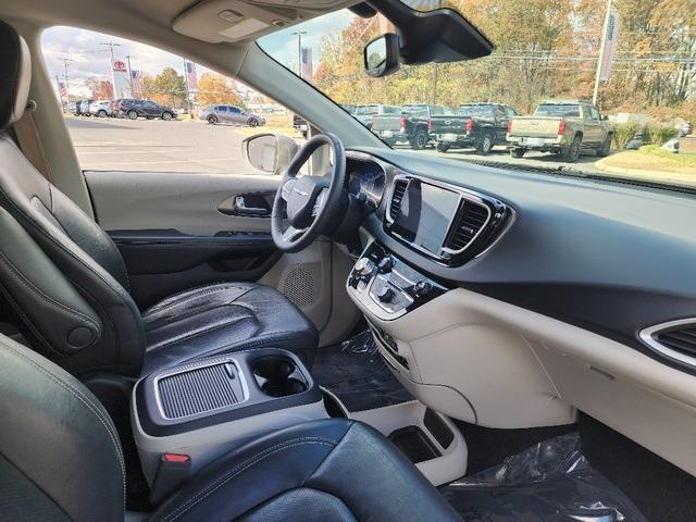 used 2022 Chrysler Pacifica car, priced at $24,599