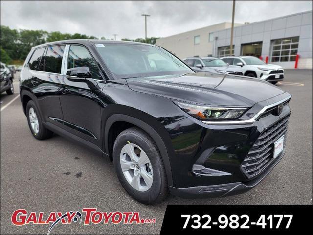 new 2025 Toyota Highlander car, priced at $44,797
