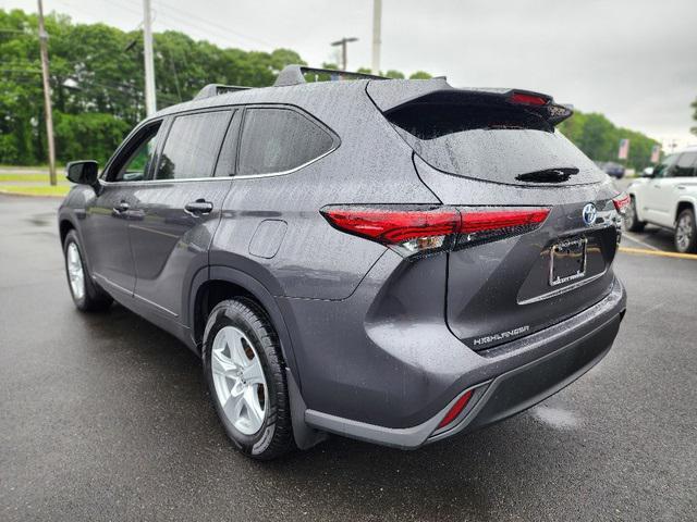used 2022 Toyota Highlander Hybrid car, priced at $33,977