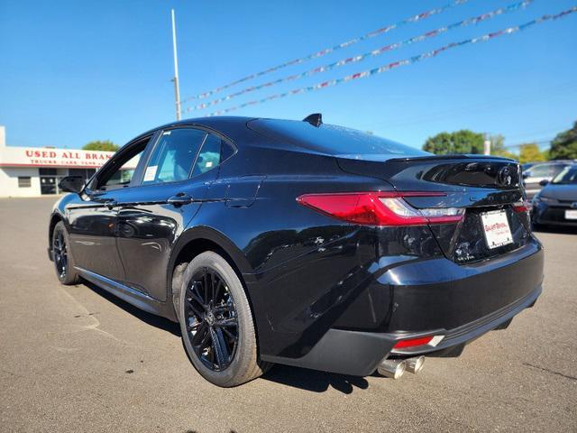 new 2025 Toyota Camry car, priced at $35,921