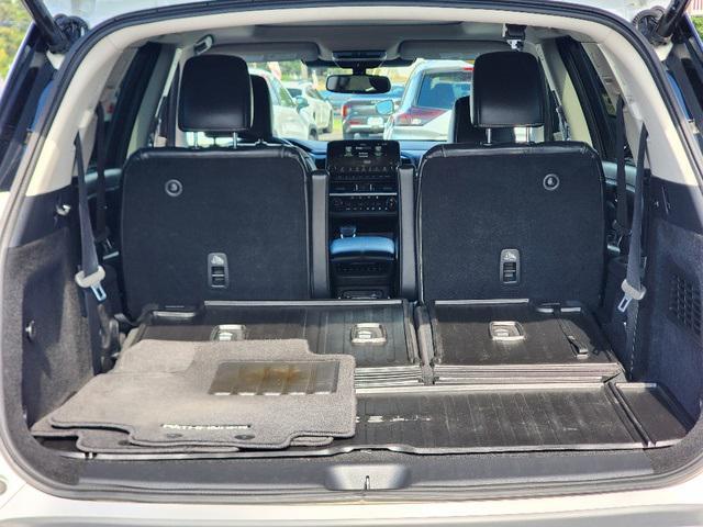 used 2022 Nissan Pathfinder car, priced at $33,999