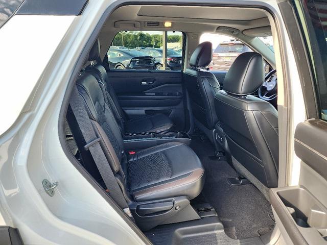 used 2022 Nissan Pathfinder car, priced at $33,999