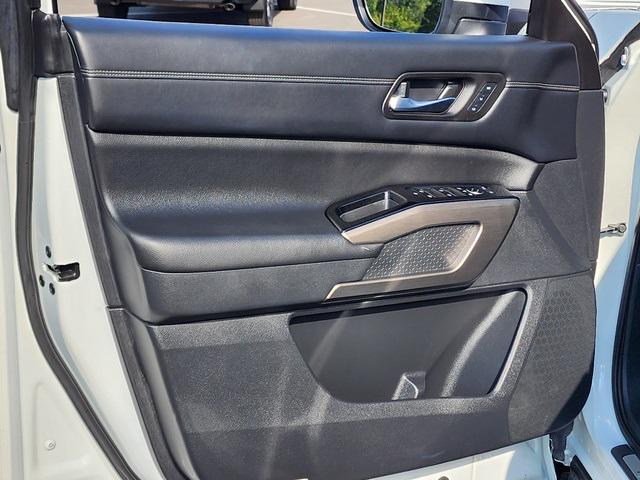 used 2022 Nissan Pathfinder car, priced at $33,999