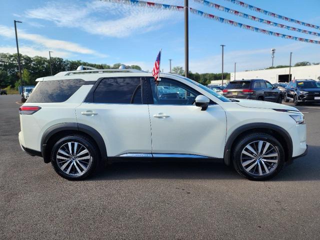 used 2022 Nissan Pathfinder car, priced at $33,999