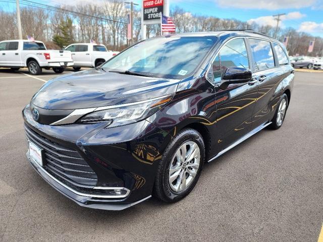 used 2022 Toyota Sienna car, priced at $38,777