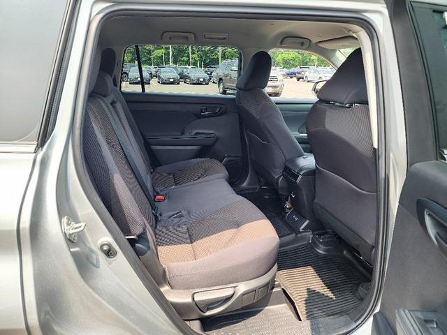 used 2023 Toyota Highlander car, priced at $34,555