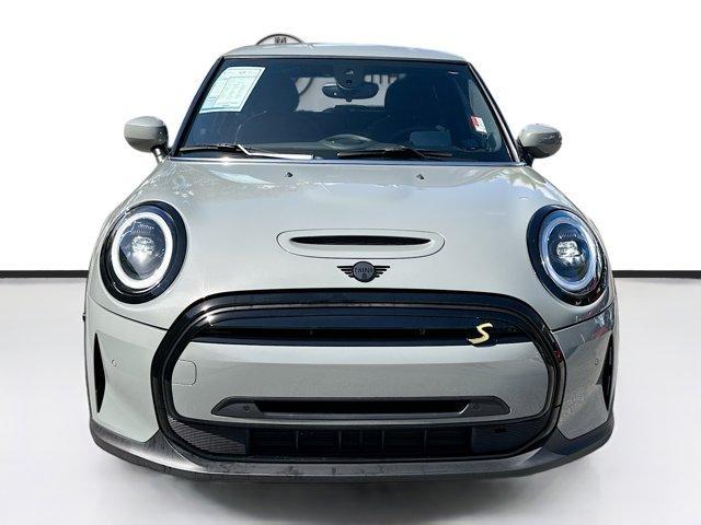 used 2023 MINI SE Hardtop car, priced at $20,500