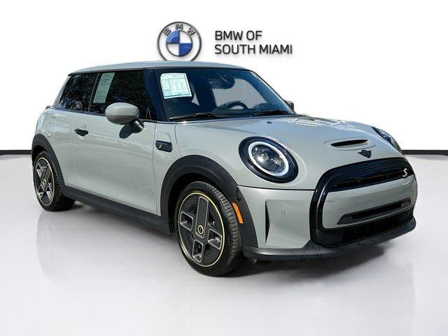 used 2023 MINI SE Hardtop car, priced at $22,750