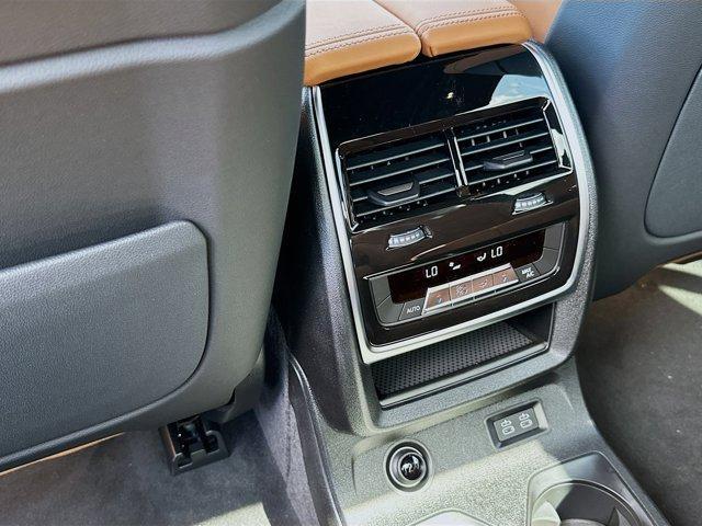 new 2026 BMW X7 car