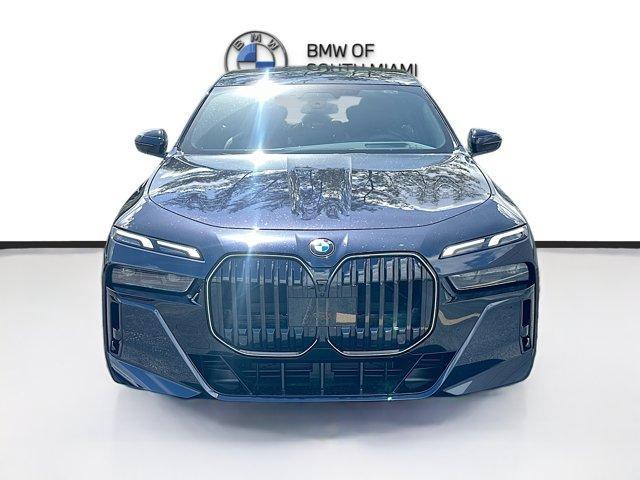new 2025 BMW 760 car, priced at $122,140
