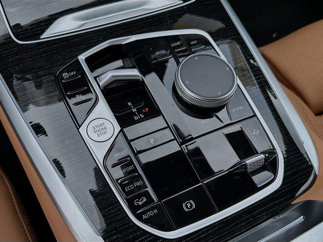 new 2026 BMW X7 car, priced at $97,740