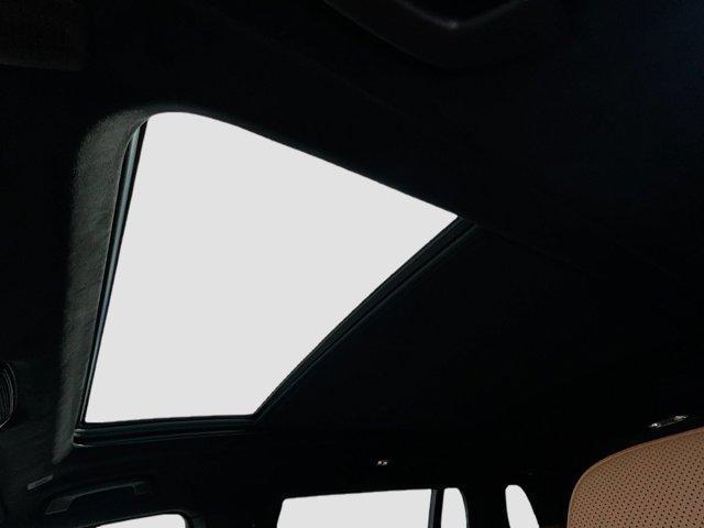 new 2026 BMW X7 car, priced at $97,740