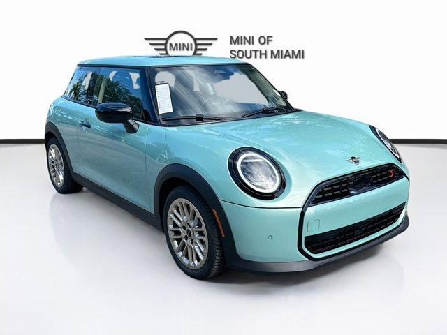 new 2025 MINI Hardtop car, priced at $34,862