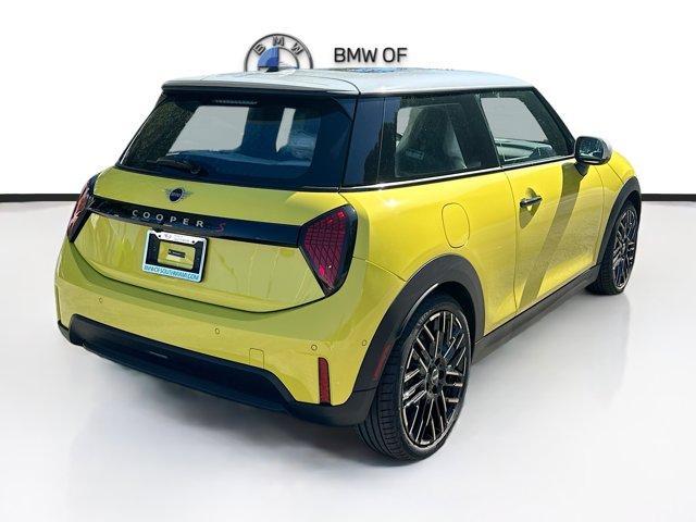 new 2025 MINI Hardtop car, priced at $37,460