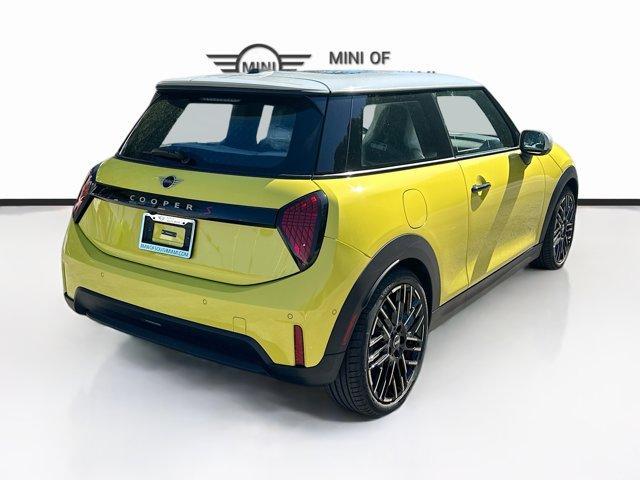 new 2025 MINI Hardtop car, priced at $35,962