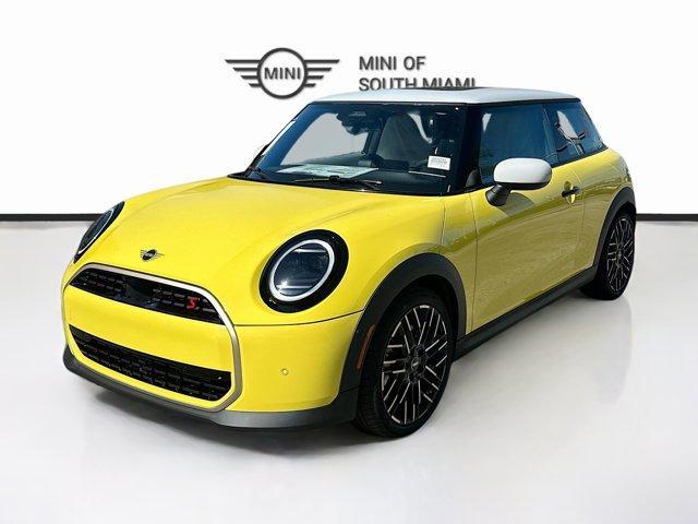 new 2025 MINI Hardtop car, priced at $35,962